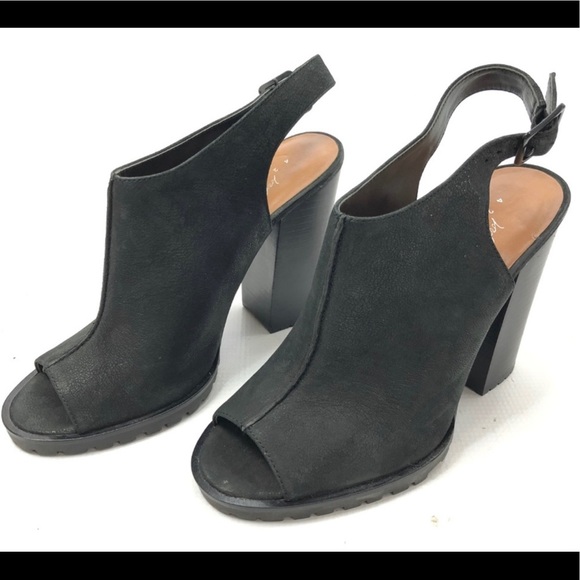 Lord & Taylor 424 fifth Deanna Open toe booties - Picture 3 of 4